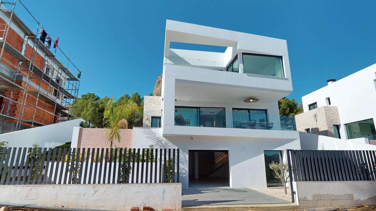 3 Bedroom Villa for Sale in Polop